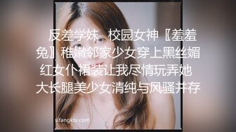 如有这样两个风骚洗车比基尼小姐姐为你爱车你会常去吗