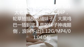 肤白貌美极品大奶子良家女孩，裸体瑜伽诱惑狼友，洗澡时不小心露脸了，尿尿给狼友看，完美好身材极品诱惑