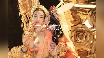 超骚的美容店小老板娘，露脸跟小哥在店里直接啪啪