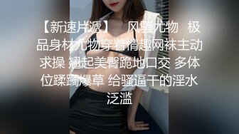  这个粉嫩嫩小美女真是会玩啊 脱光光躺在酒店的床上 尽力张开笔直大长腿逼穴清晰诱人