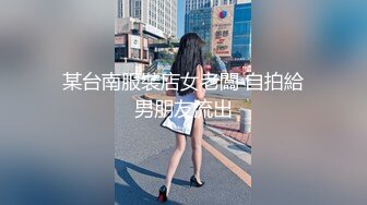 清纯美少女，宿舍自慰，手指掰穴角度很多，撅起屁股双洞可见，像是开发过了一样