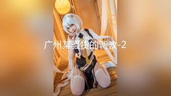 【新片速遞】 瘦瘦妹子却有一对豪乳！全裸搔首弄姿展示！顶级美臀被后入，水蛇细腰扭来扭去，怼着骚穴猛操